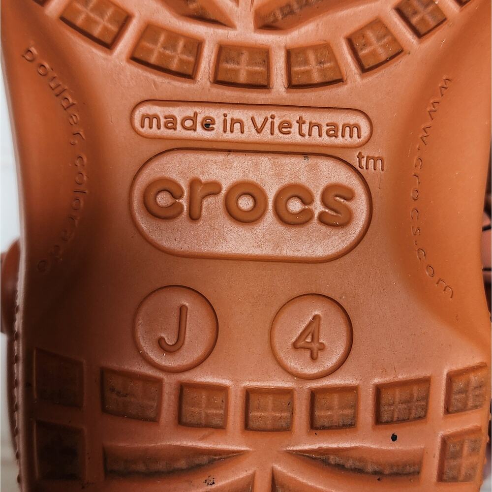 Crocs Classic Kids Sports Basketball Clogs Sandals Size 4 Big Kids Orange Black - Picture 9 of 10